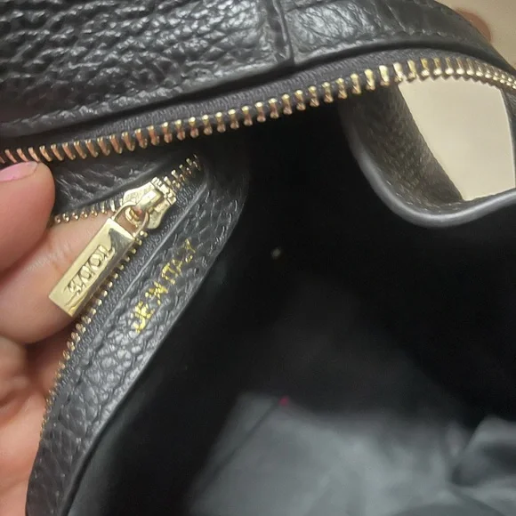 Authentic Tods tote 👜 with expandable storage soft pebbled leather durable - Picture 6 of 13